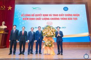 Trao Giấy chứng nhận kiểm định chất lượng các CTĐT Trường Đại học Mỏ - Đại chất